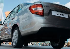 “АвтоВАЗ” 2024 йил охирида янгиланган Lada Granta ишлаб