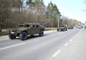 Молдова Днестрбўйи яқинида ҳарбий машғулотлар ўтказмоқда фото