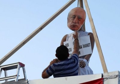Туркия суди Гуленнинг 14 адвокатини ҳибсга олишга рухсат берди фото