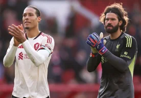 Virjil van Deyk braziliyalik darvozabon Alisson Bekkerning