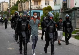 АҚШ томонидан қўлланилган уч ойлик нефть блокадаси