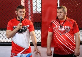 Ҳабибнинг отаси UFC чемпиони спортдан қачон кетишини айтди фото