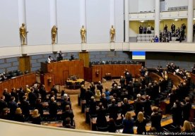 Foto: DW Finlyandiya parlamenti restoranlari Pepsi