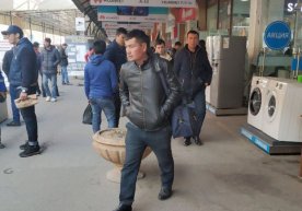 “Малика” савдо мажмуасидаги 80 фоиз дўконлар ёпиб қўйилмаган фото