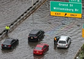 Нью-Йорк шаҳрида сўнгги икки кун давомида ёғган шиддатли