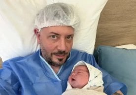 Таниқли россиялик дизайнер Артемий Лебедев яна бир бор ота