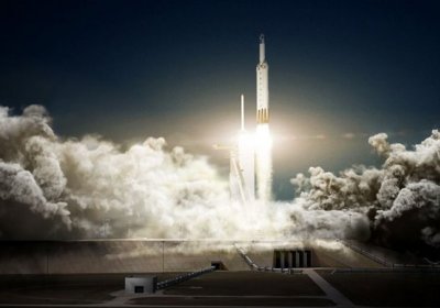 Falcon Heavy ракетасининг қуруқликдаги синовлари муваффақиятли якунланди фото
