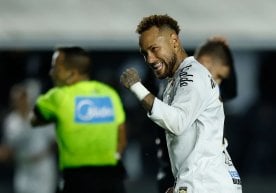 Neymar Jr., favori stadyumu Vila Belmiro'da bir kez