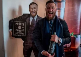 Икки вазн тоифасида собиқ UFC чемпиони Конор Макгрегорнинг