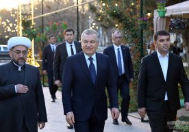 Shavkat Mirziyoyev Namanganda iftorlik qildi (foto) фото