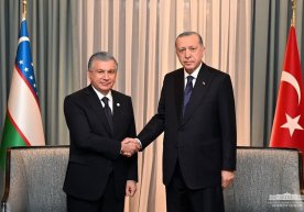 Shavkat Mirziyoyev Rejep Tayyip Erdog‘an bilan uchrashdi фото