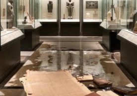 Париждаги дунёнинг энг машҳур музейларидан бири — Луврда