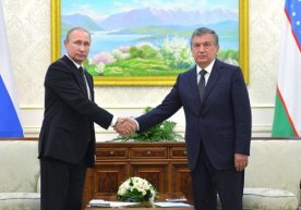 Vladimir Putin va Shavkat Mirziyoyev O‘zbekiston-Rossiya hamkorligining keyingi bosqichlarini muhokama qilishdi фото