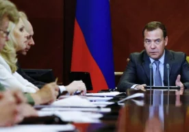 Россия ҳукумати мамлакат иқтисодиётини долларсизлаштиришни