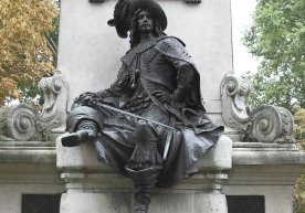 Сообщается, что в церкви Святых Петра и Павла,