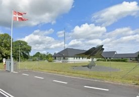 Данияда Каруп ҳаво базаси ва бошқа ҳарбий объектлар устида