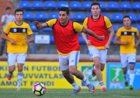 Superliganing eng yaxshi futbolchisi "Paxtakor"ni tark etadimi? фото