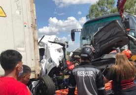 Филиппинда йирик автоҳалокат: Ҳайдовчининг уйқуси ўн кишининг умрига зомин бўлди! фото