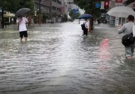 Yaponiyada kuchli yomg‘ir sababli 130 mingdan ortiq kishi evakuatsiya qilindi фото