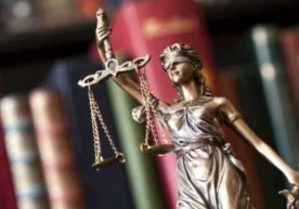 Ҳалол ишламаётган адлия ходимларига мажбурийлик принципи