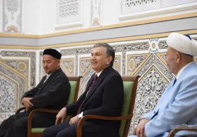 Mirziyoyev: «Islom - nur ekanini odamlar tarbiyasiga singdira olmadik. Fojiamiz shunda» (video) фото