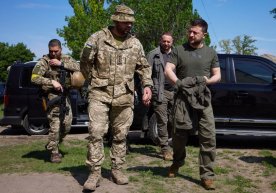 Зеленский Донбассдаги фронт чизиғига борди (фото, видео) фото