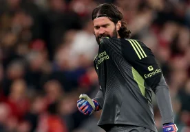 Liverpool-Torhüter Alisson Becker ist bereit, sich im
