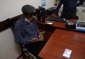 Jinoyat qidiruv bo‘limi xodimiga 11 mln so‘m pora taklif qilgan shaxs qo‘lga olindi фото
