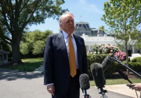 АҚШ президенти Дональд Трамп Россия етакчиси Владимир