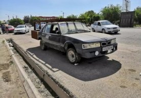 “Shafqatsiz” o‘zbekcha tyuning: BMW E28dan yuk mashinasi yasaldi (foto) фото