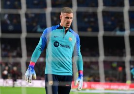 Барселона бош мураббийи Ханс-Дитер Флик дарвозабон