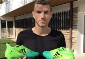 Босниялик ҳужумчи Эдин Джеко футболчилик фаолиятидаги