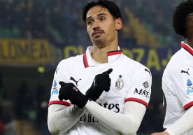 Собиқ "Милан" футболчиси Тиджани Рейндерс, ёзда