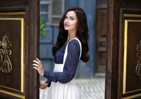 Машҳур турк кино юлдузи Фахрия Эвжен L'Oréal Paris