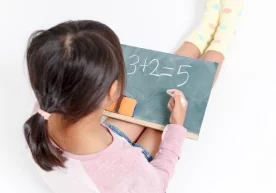 Бугун эрталаб ишга кетаётган эдим. Метрода бир болакайга