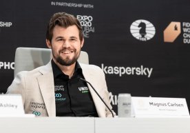 Why is Magnus Carlsen asking the FIDE president to resign? фото