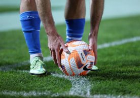 Шеффилд Уэнсдей клубининг чап қанот ҳимоячиси Йиса Алао