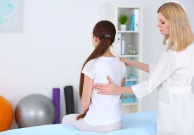 Фото: Pinterest Умуртқа поғонасининг озгина эгрилиги