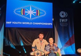 Oʻzbekistonlik ogʻir atletikachi jahon chempionatida 2 ta kumush medalni qoʻlga kiritdi фото