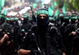 Trump threatens Hamas with 'hell' if it doesn't return hostages фото