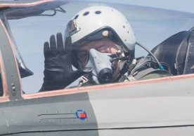 Poroshenko MiG-29 qiruvchi samolyotida parvoz qildi фото