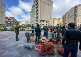 Toshkentda uylar yaqinida kiyim-kechak va xo‘jalik mollari sayyor bozorini tashkil etishga ruxsat berildi фото