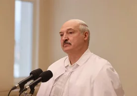 Lukashenko koronavirusni Xudo bergan jazo deb atadi фото