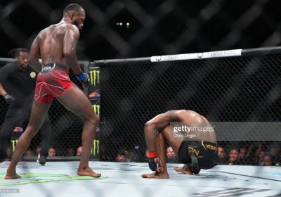 UFC 278. Леон Эдвардс Камару Усмонни нокаутга учратиб, чемпионлик камарини тортиб олди фото