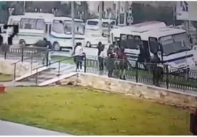 Самарқандда йўловчи ташиётган икки автобуснинг «пойга»си