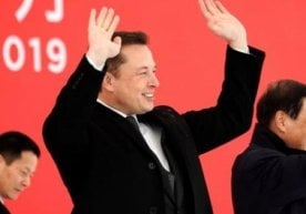 Tesla компанияси раҳбари Илон Маск компаниянинг Шанхай