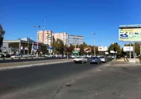 Тошкент шаҳрининг Бунёдкор ва Муқимий кўчалари кесишувида