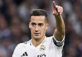 Мадриднинг "Реал" клубида тўп сурган собиқ