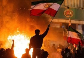 Эрон расмийлари мамлакат бўйлаб кечган оммавий норозилик