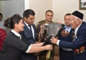 Беларусь президенти фарғоналик Қурбон ота Сатторовга ташаккурнома ва медал юборди фото
